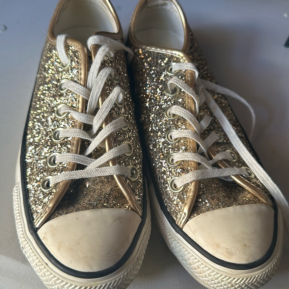 Golden All Star Converse 6 1/2